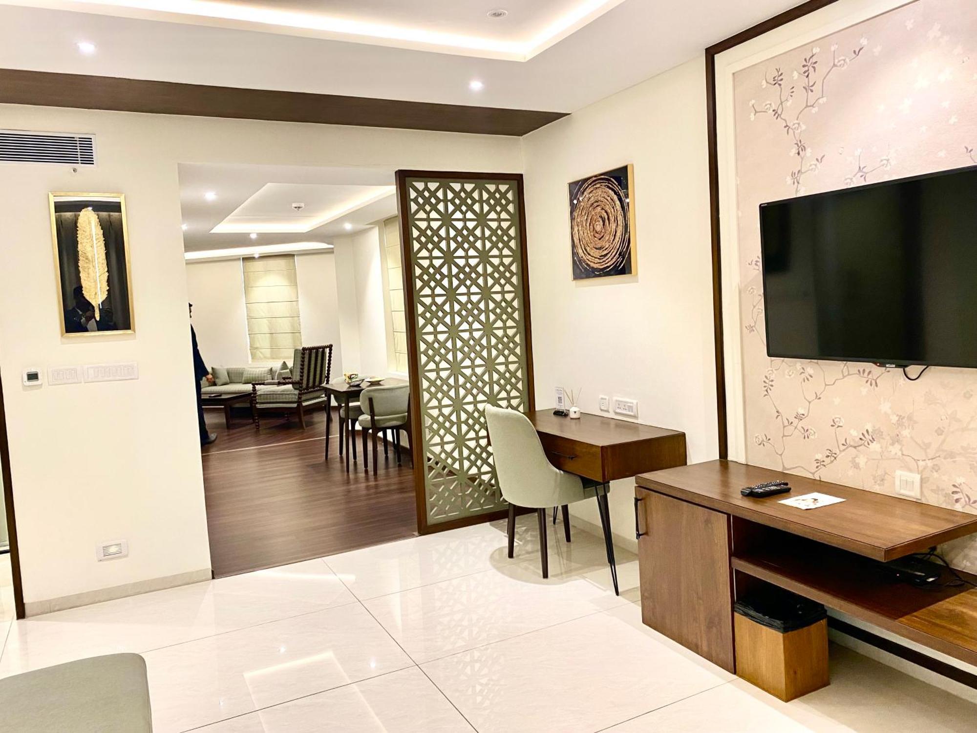 The Manohar Hyderabad Hotel Bagian luar foto