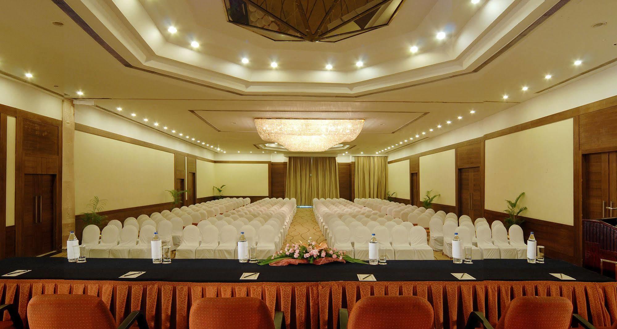 The Manohar Hyderabad Hotel Bagian luar foto