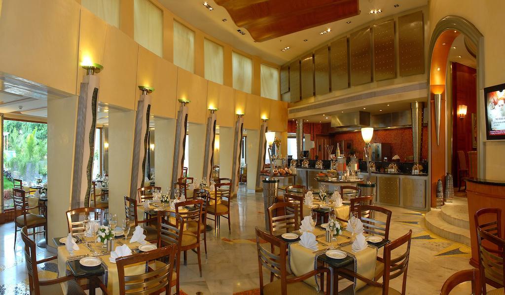 The Manohar Hyderabad Hotel Bagian luar foto