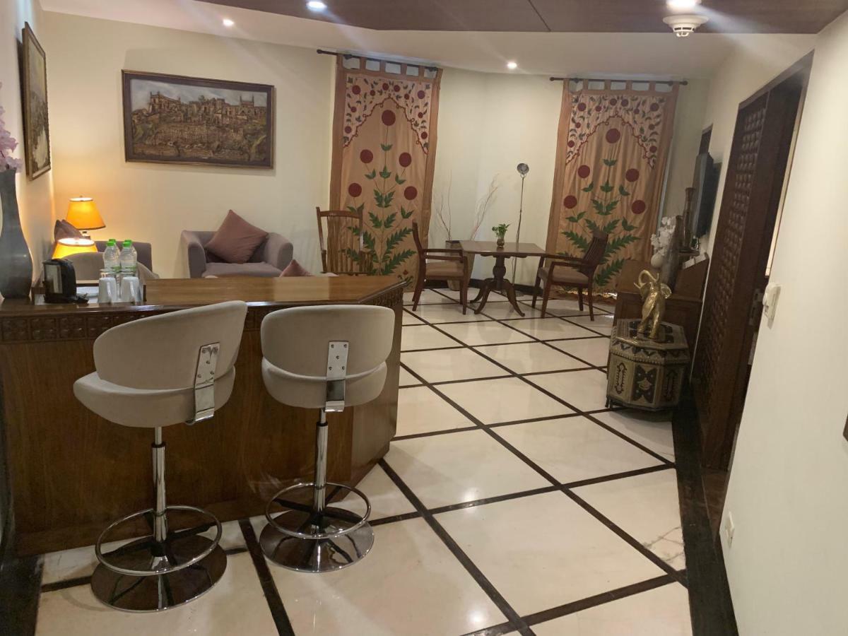 The Manohar Hyderabad Hotel Bagian luar foto
